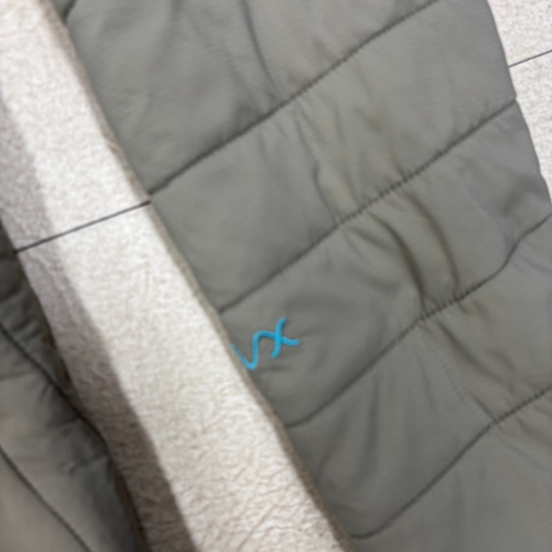 노스페이스 vx 스몰로고 경량 패딩 상품이미지3
