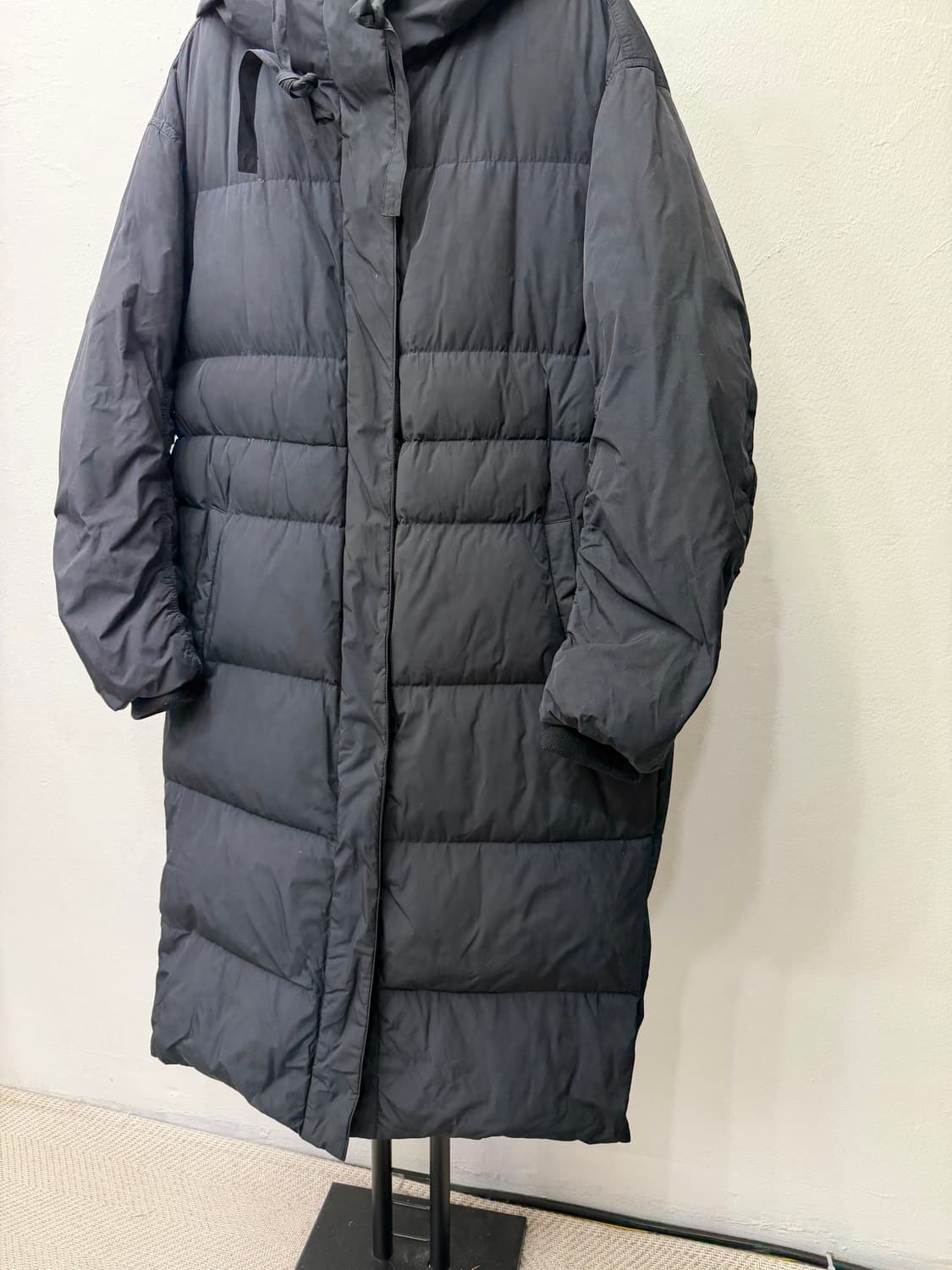 정품) 타임 한섬 여성 블랙 후드 패딩 82F 상품이미지3