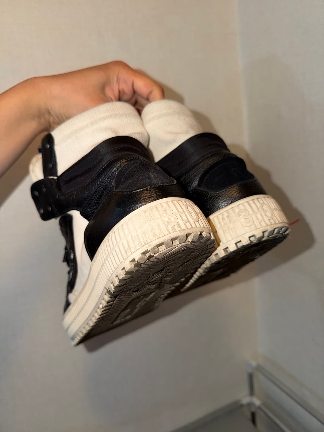 오프화이트 오프코트 3.0 42사이즈(270~275) 스니커즈 상품이미지4