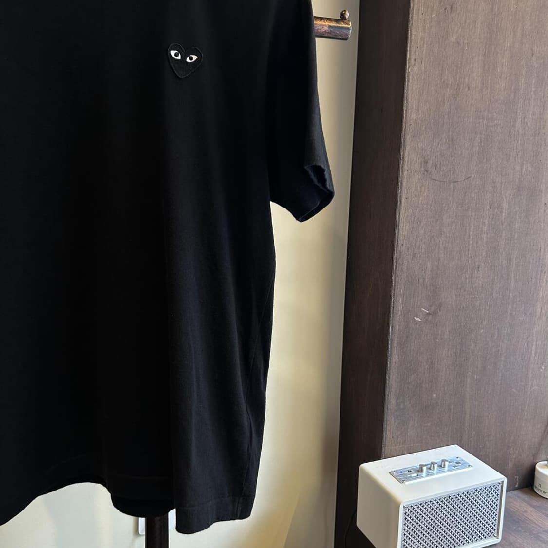 12041 - 꼼데가르송 블랙 와펜 반팔 티셔츠 상품이미지4