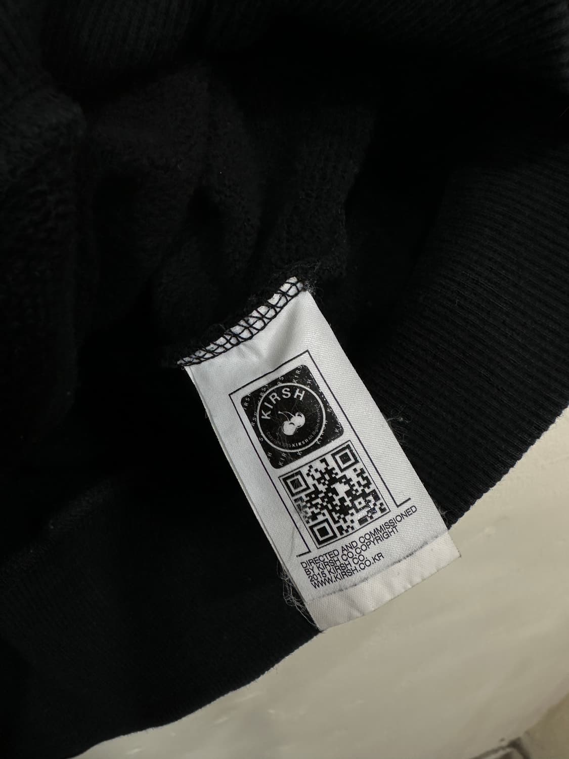 키르시 플리스 빅체리 맨투맨  상품이미지4