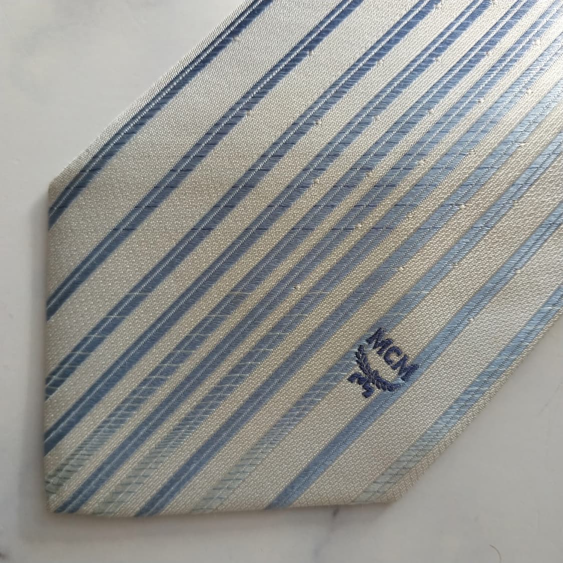 엠씨엠 실크 화이트 스트라이프 넥타이 9.5cm A+등급 K2021 상품이미지6