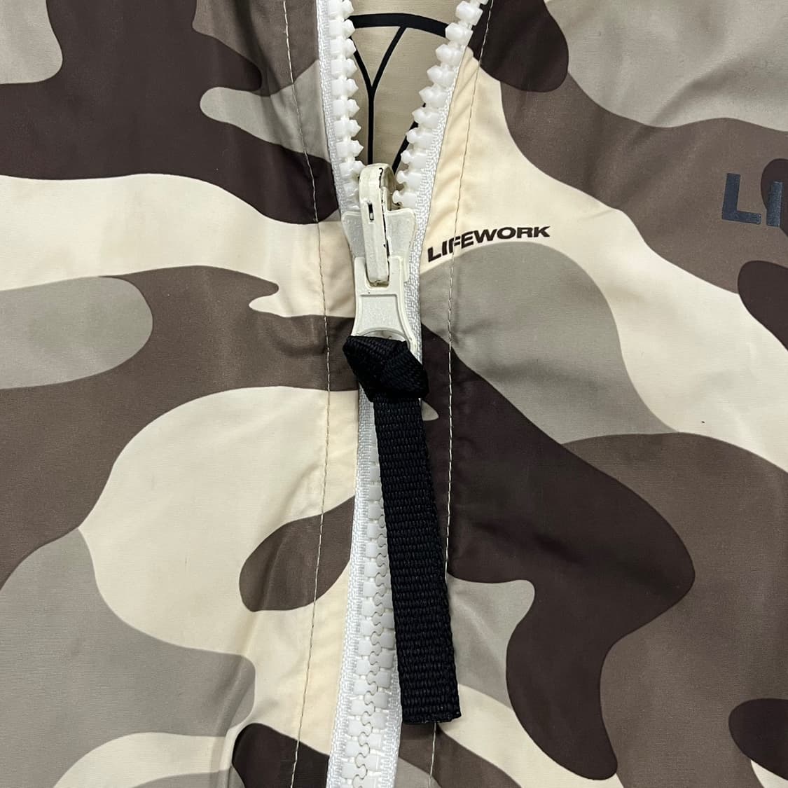 [정품/M] 라이프워크 강아지  바람막이 베이지 카모 양면 b19 상품이미지9