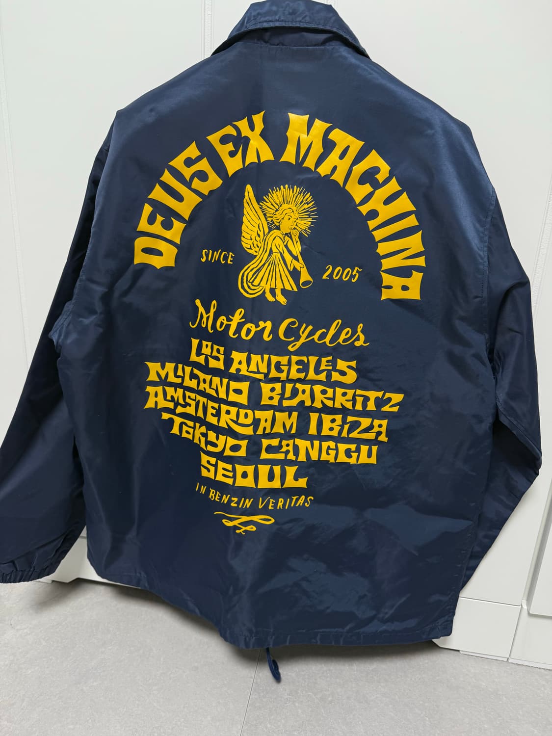 데우스 엑스 마키나 코리아 데빌 어드레스 코치 네이비 상품이미지5