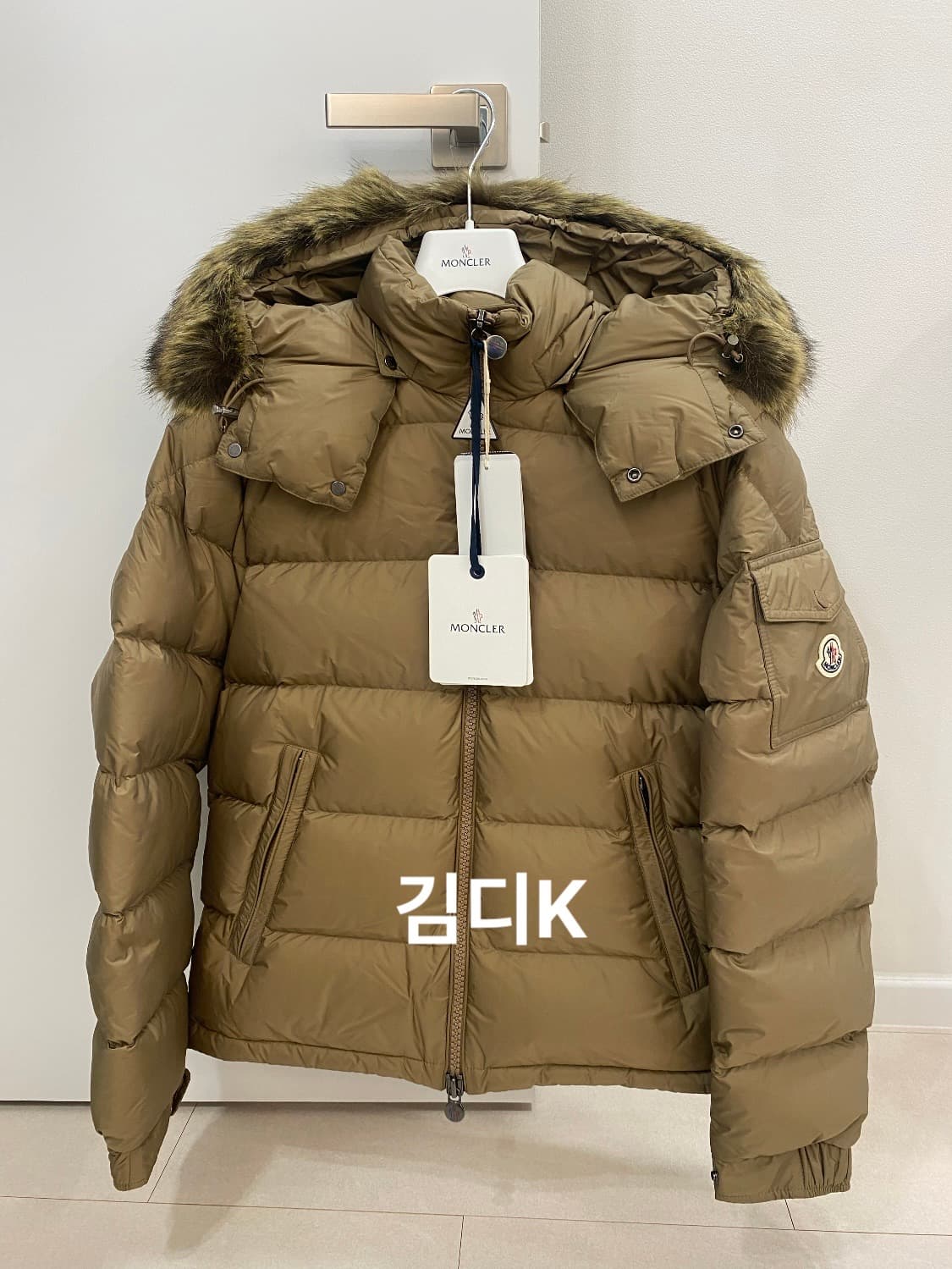 몽클레어 패딩 마야프 후드 쇼트 다운 새제품 상품이미지1