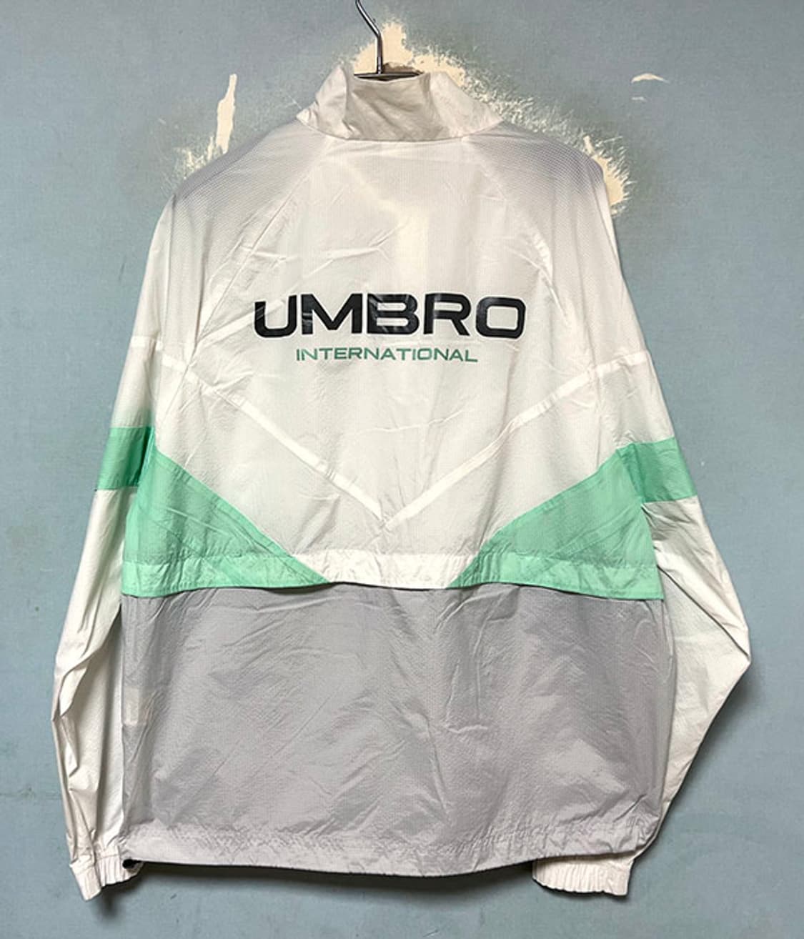 umbro 엄브로 플라이트 립스탑 경량 아노락 여름점퍼 M 95-100 상품이미지2