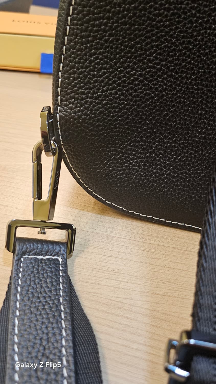 디올갤럽미니슬링백 상품이미지4