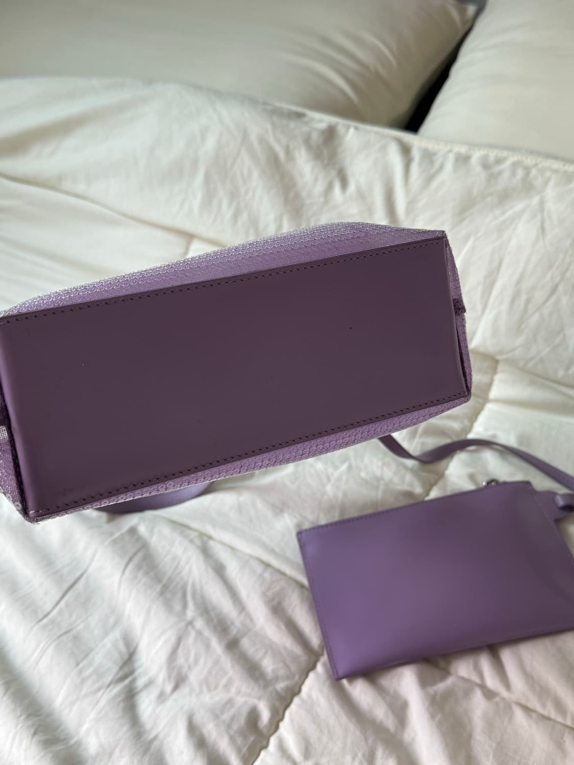 정품 프라다 스몰 시퀸드 메쉬 토트백 상품이미지4