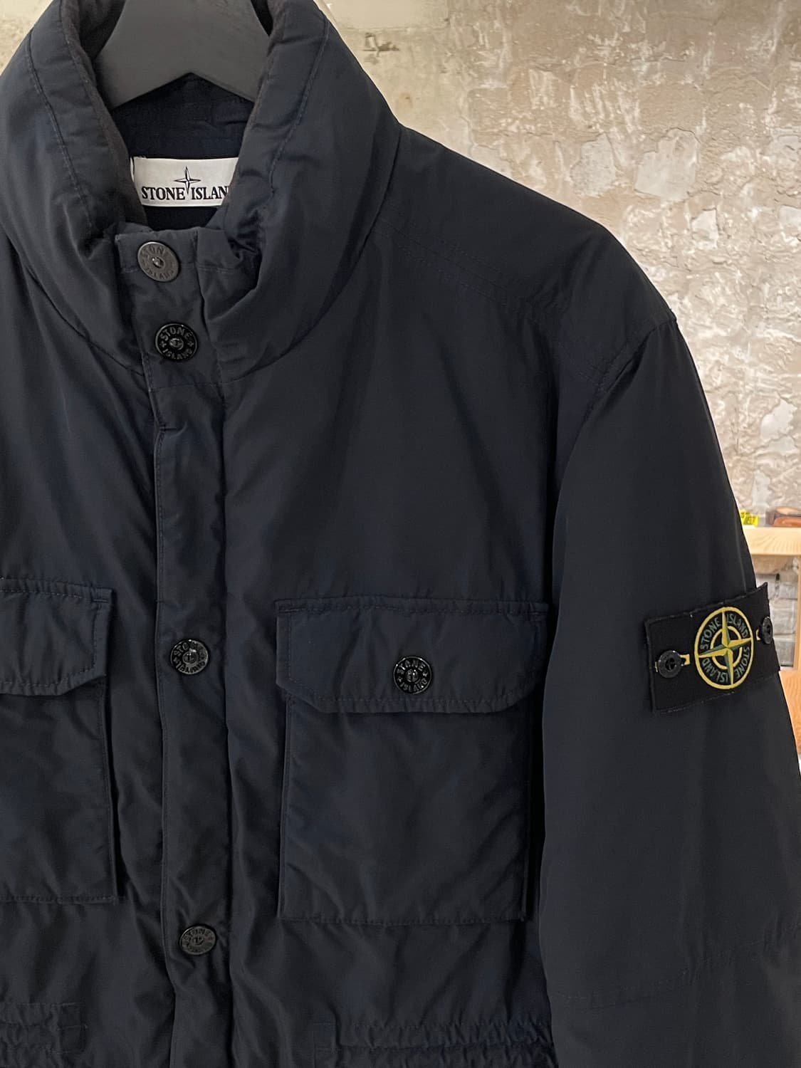 스톤 아일랜드 다크 네이비 와펜 덕 다운 패디드 자켓 상품이미지3