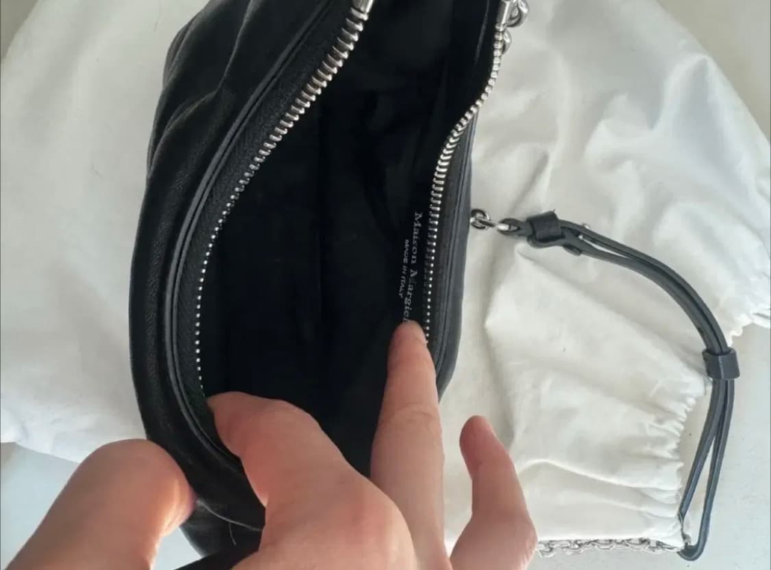 [OS] 메종 마르지엘라 글램슬램 레더 가죽 마이크로 체인 호보 백 블랙 상품이미지4