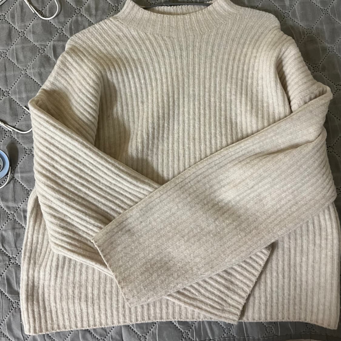 유니클로 아이보리 니트 상품이미지4