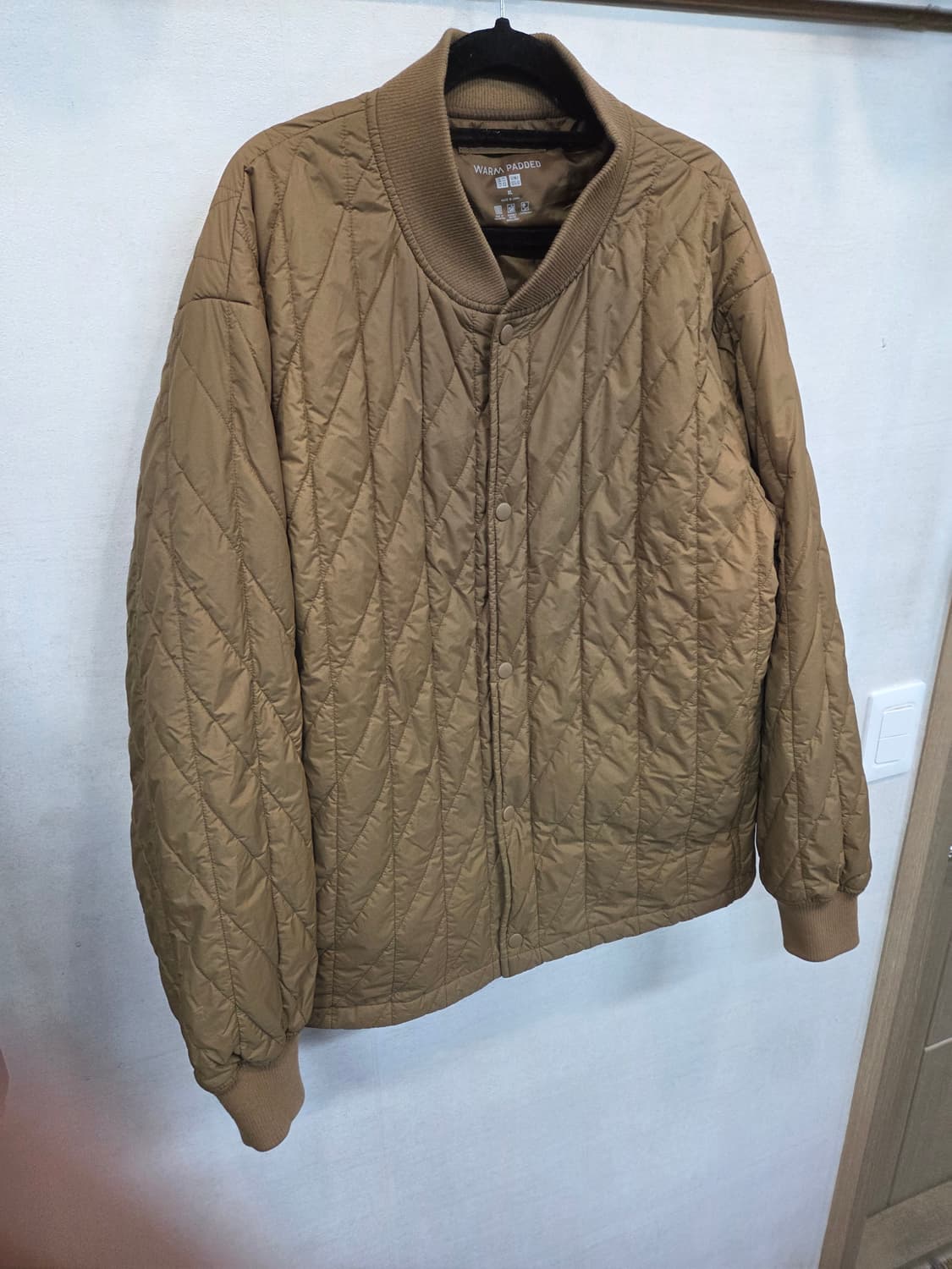 유니클로 웜 패디드 경량패딩 자켓 xl 상품이미지5