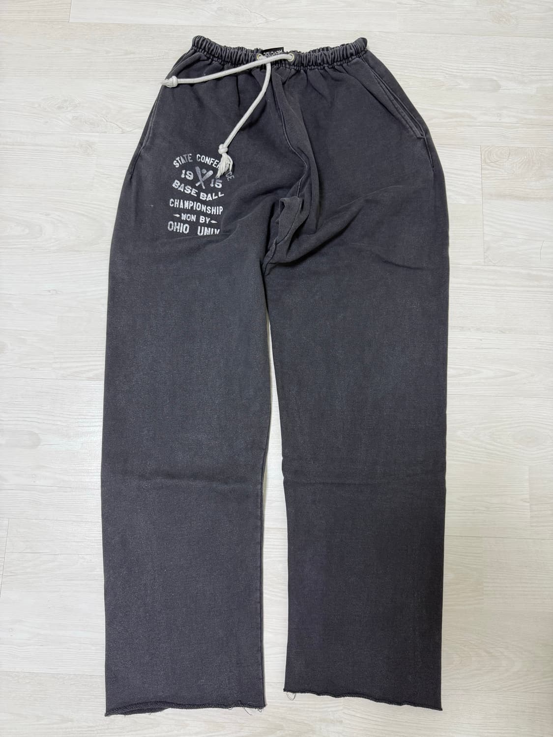 도넛리벤지 스웻팬츠1 상품이미지1