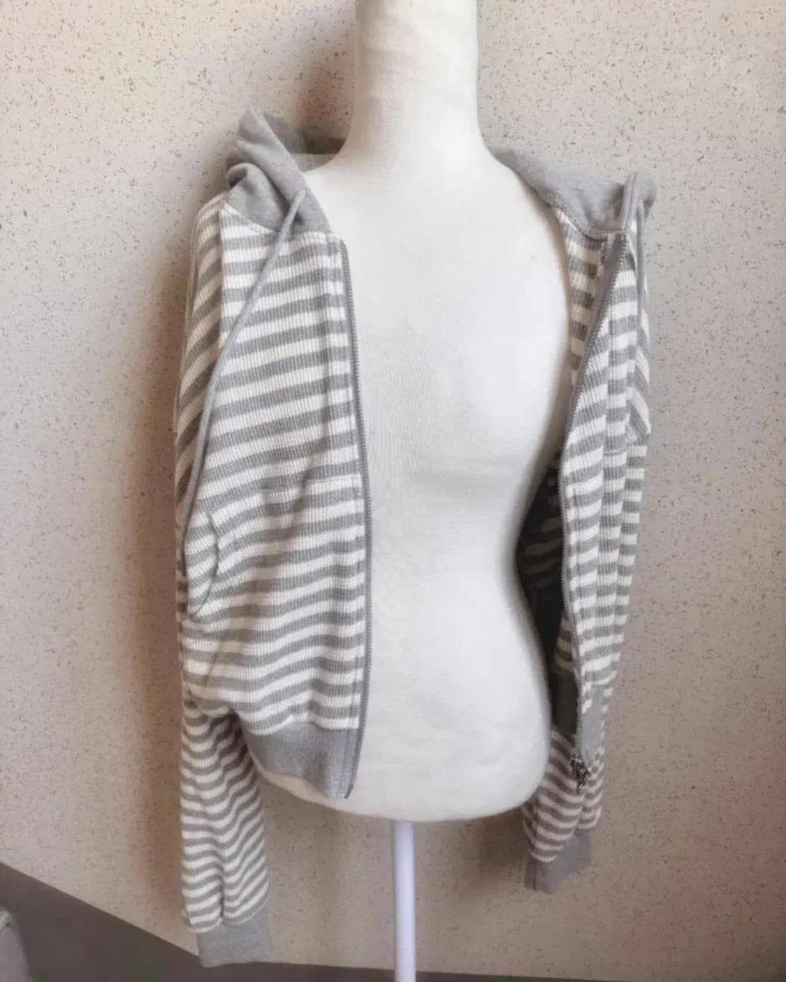 러블리 빈티지 스트라이프 그레이 후드집업 상품이미지4