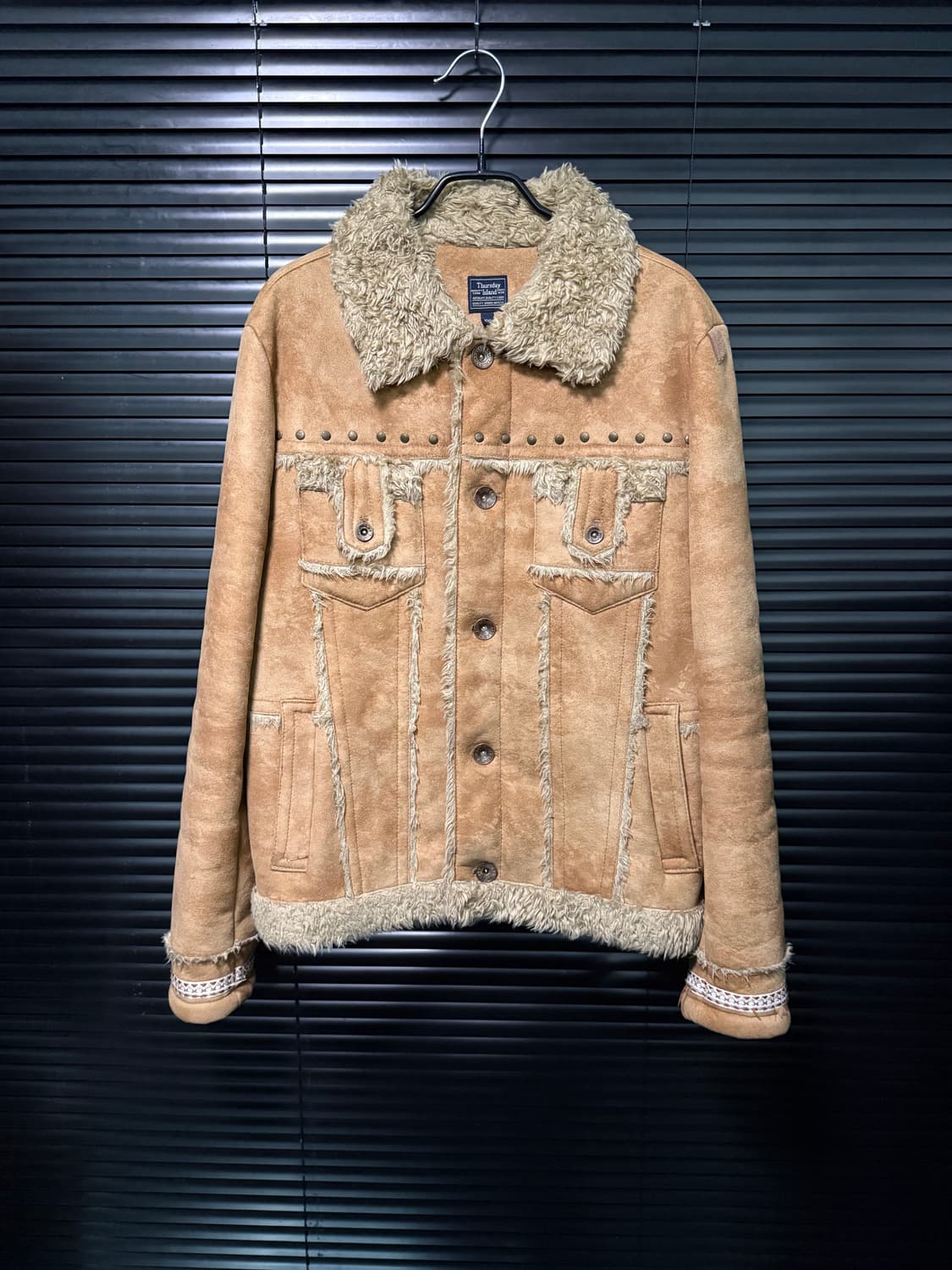 썰스데이 아일랜드 베이지 카멜 털 무스탕 웨스턴 빈티지 스웨이드 100 상품이미지2