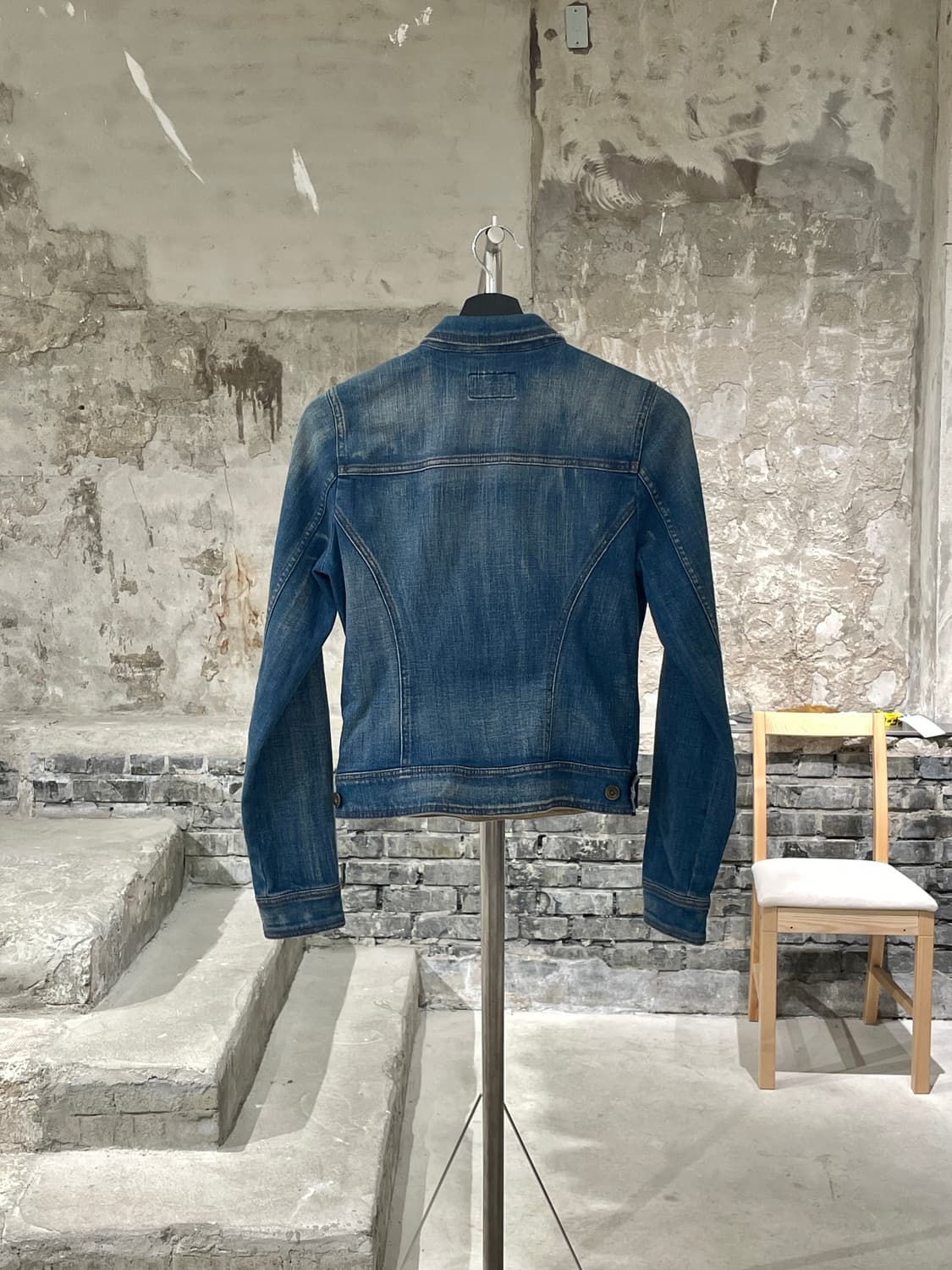 돌체 앤 가바나 중청 크롭 워싱 데님 자켓 상품이미지6