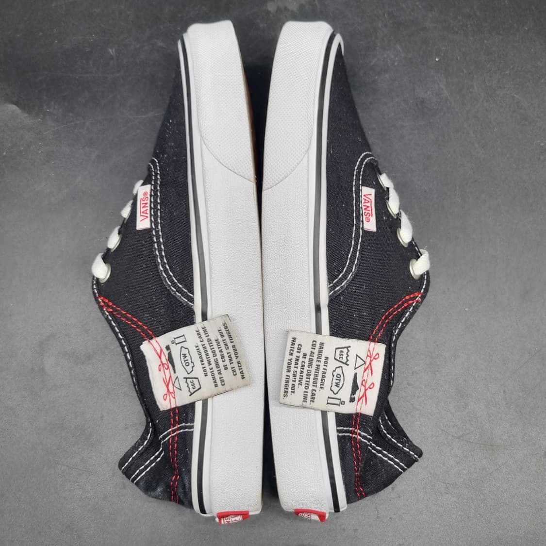 반스 어센틱 블랙 스니커즈220 상품이미지5