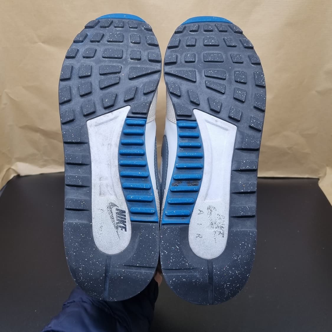 아디다스 솔라부스트 남성운동화280 상품이미지3