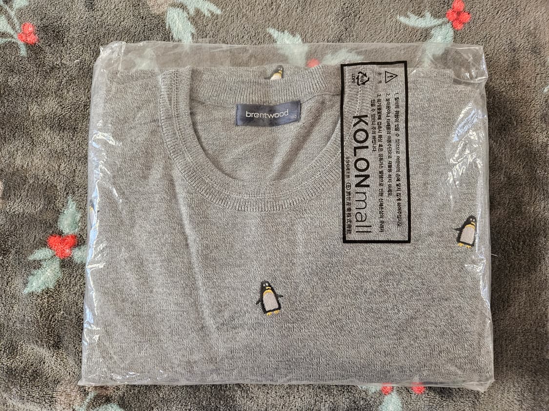 [100]새제품 코오롱 브렌우드 펭귄 자수 남성니트 그레이 상품이미지2