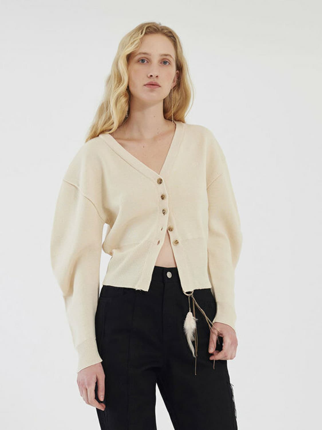 다이애그널 ROUND SILHOUETTE WOOL CARDIGAN 상품이미지1