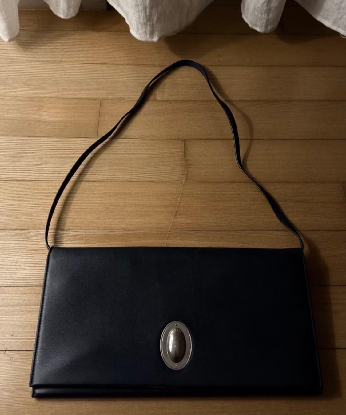 Celine-Oval Clutch Bag (오발 클러치백) 상품이미지1