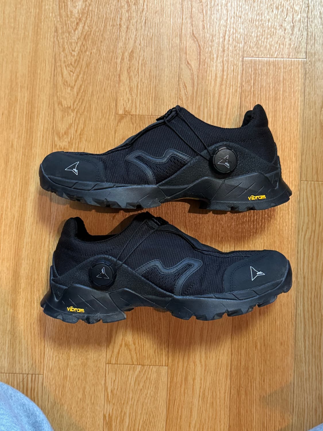 로아 하이킹 미나르 블랙 42 상품이미지1