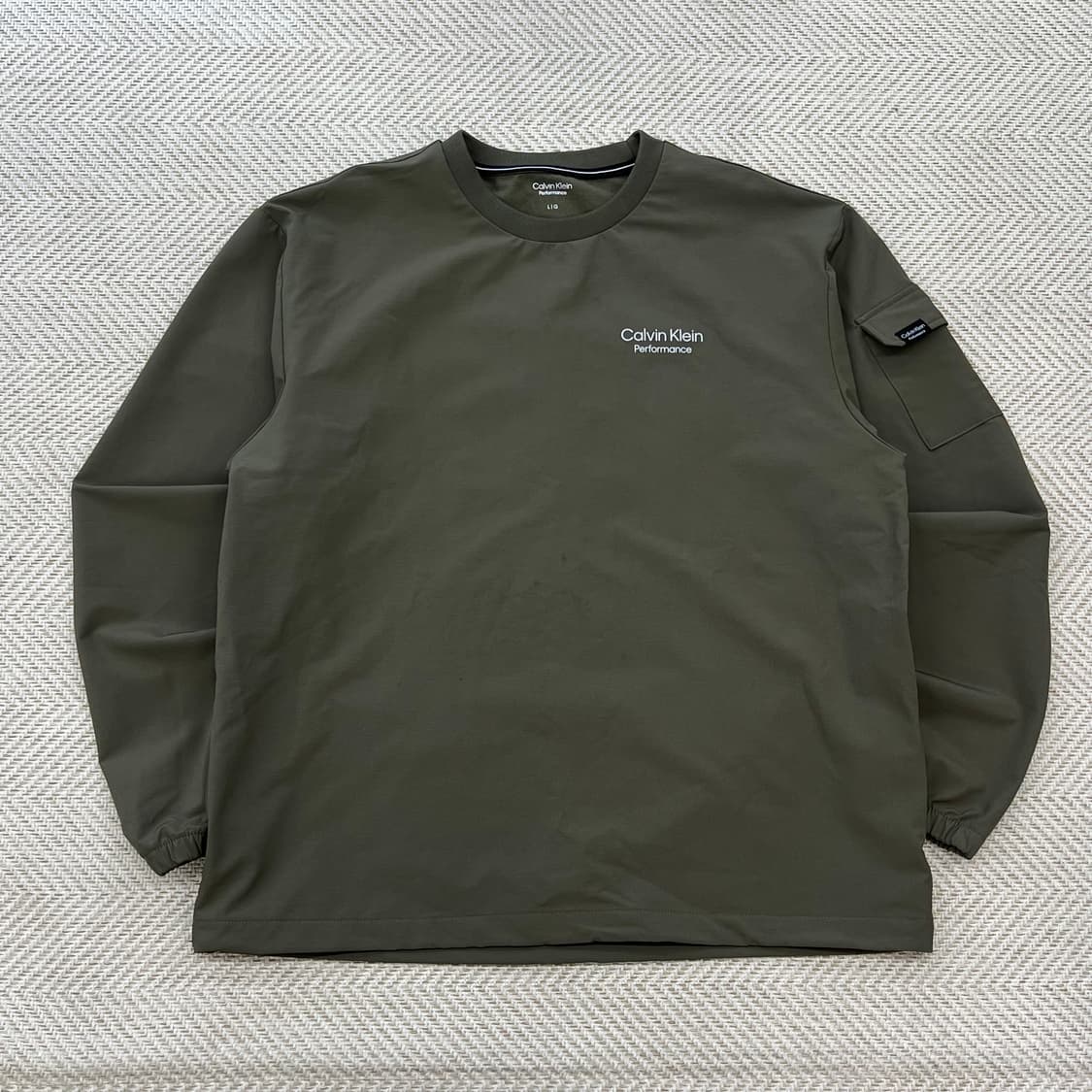 캘빈클라인 퍼포먼스 풀오버 웜업 r3269 상품이미지1