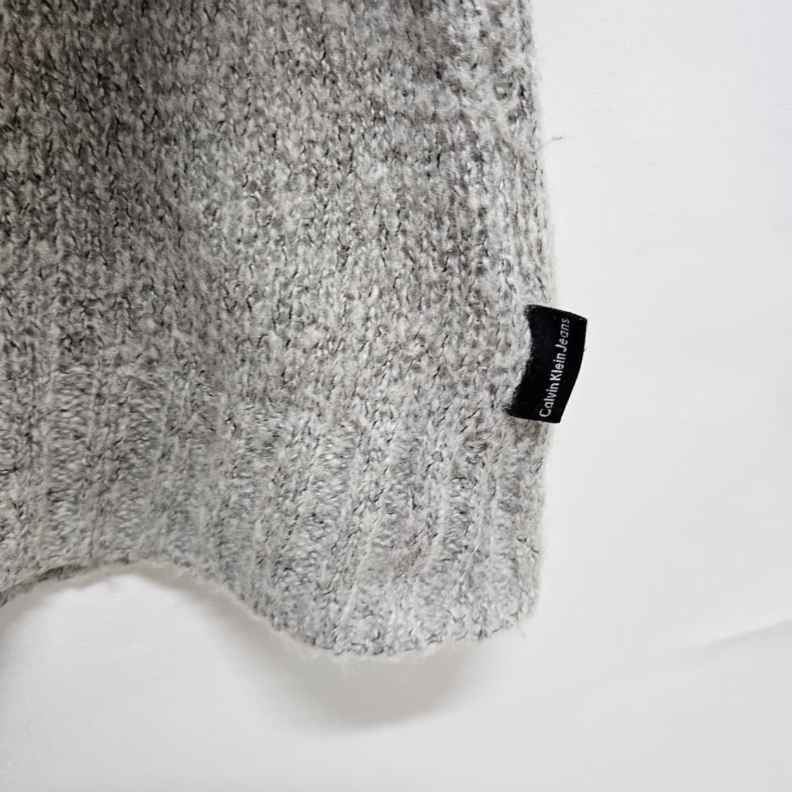 캘빈클라인진 오프숄더 부클레 니트 M 상품이미지5