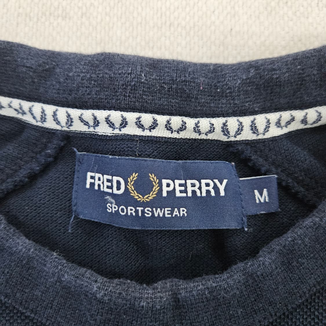 [M] 프레드페리 월계수로고 크루넥 맨투맨 0114YH1 상품이미지3