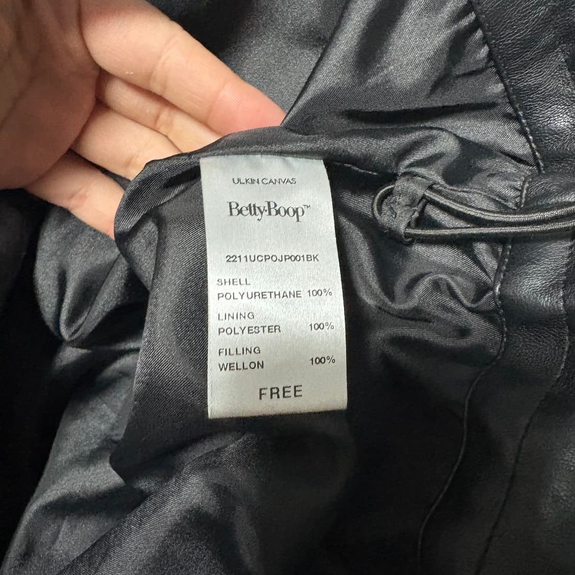 베티붑 X 얼킨캔버스 블랙 웰론 숏 패딩 자켓 상품이미지4