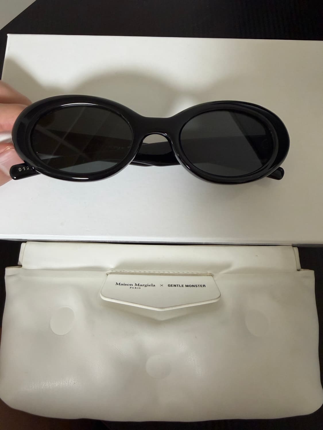 젠틀 몬스터 x 메종 마르지엘라 MM005 블랙 선글라스 상품이미지2