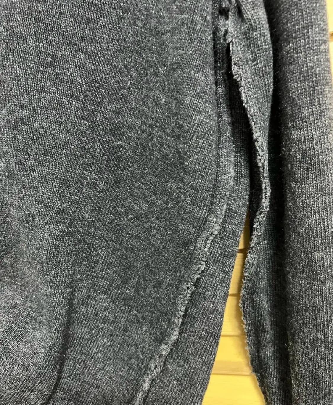 돌체앤가바나 남성 차콜그레이 라운드울니트
 상품이미지6