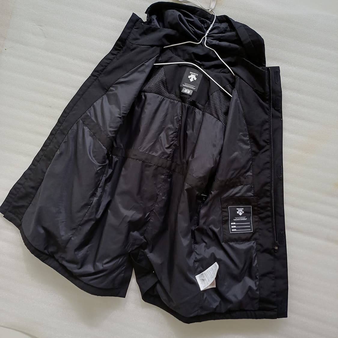 데상트 봄 가을 남아 아동 130 롱 바람막이 후드 자켓 블랙 사랑봉봉 상품이미지3