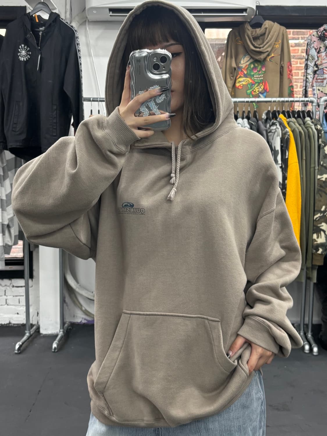 퀵실버 빅로고 후드티 상품이미지4