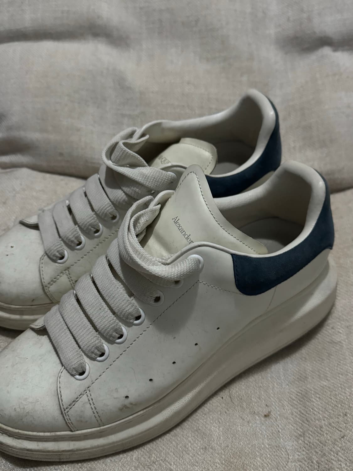 알렉산더맥퀸 오버솔 네이비탭 상품이미지1