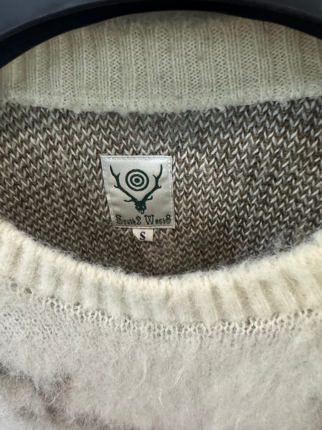 남2서8 크림색 니트 상품이미지2