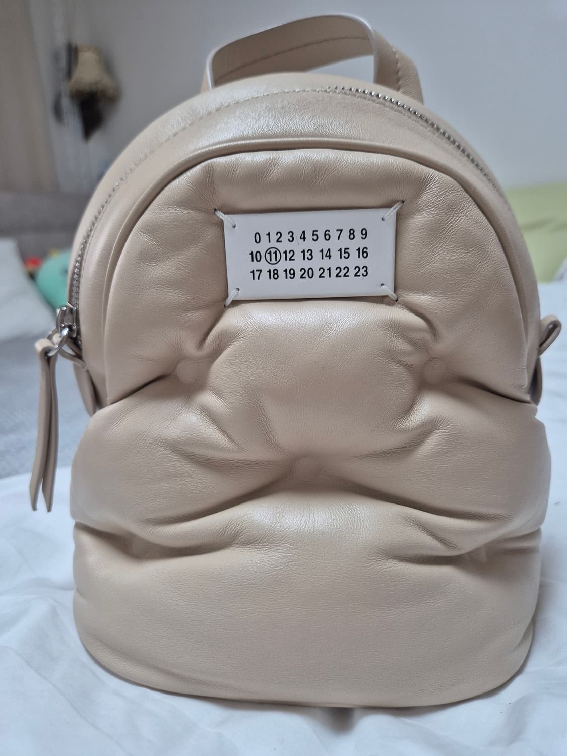 매종마르지엘라 글램슬램 백팩 베이지 상품이미지1