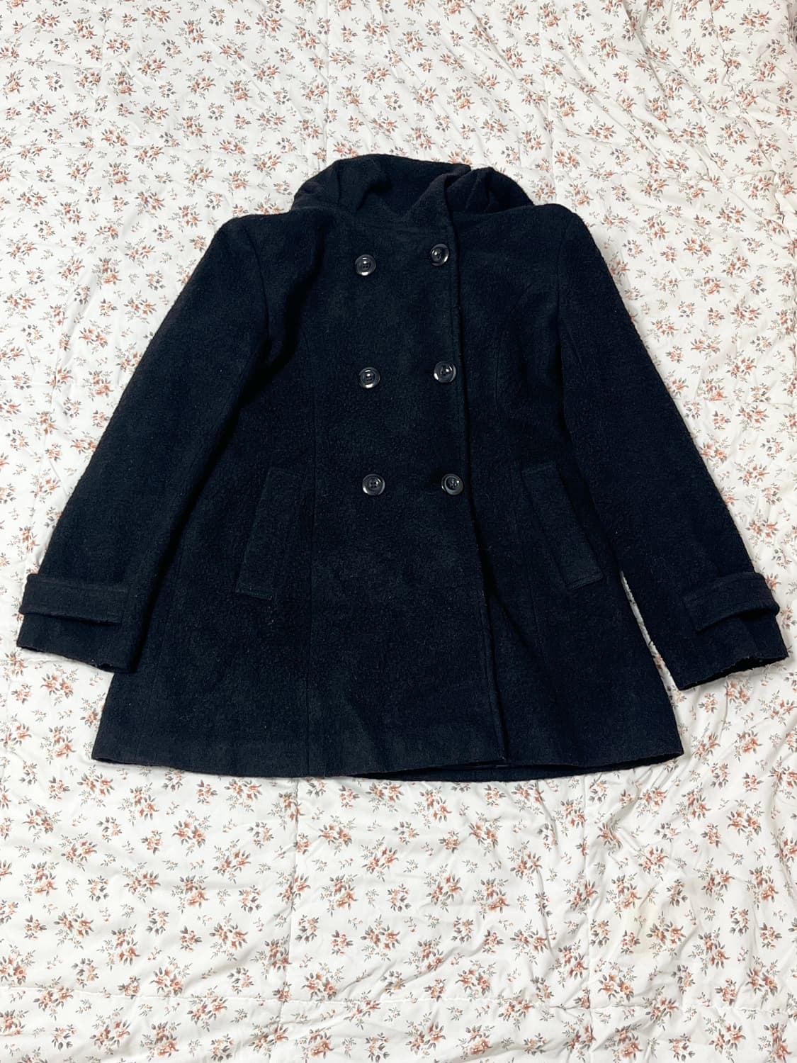 블랙 더블버튼 부클 후드코트 울 20% 상품이미지1