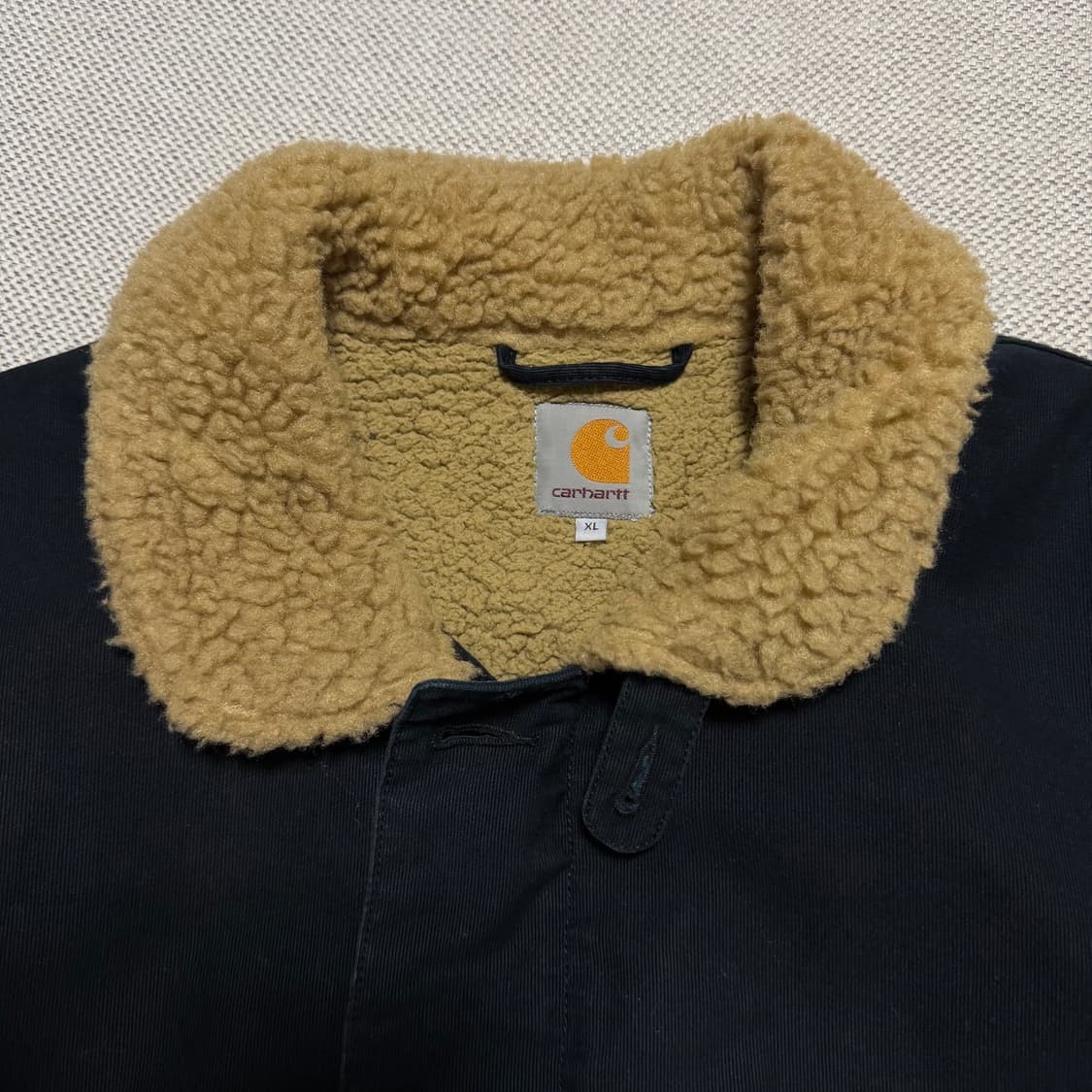 칼하트 블랙 쉐필드 자켓 상품이미지3