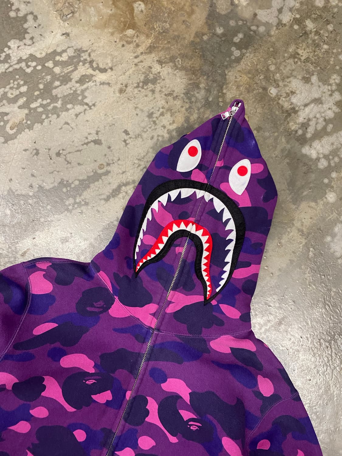 베이프 국내매장판 샤크후드 퍼플카모 L  상품이미지3