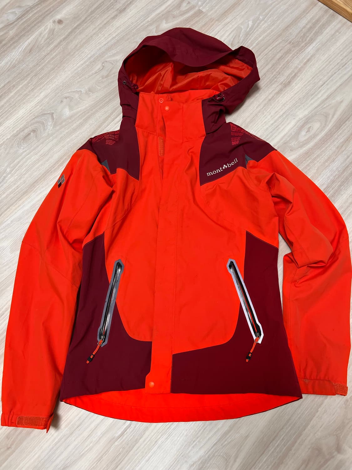 몽벨 여성 고어텍스 바람막이  상품이미지1