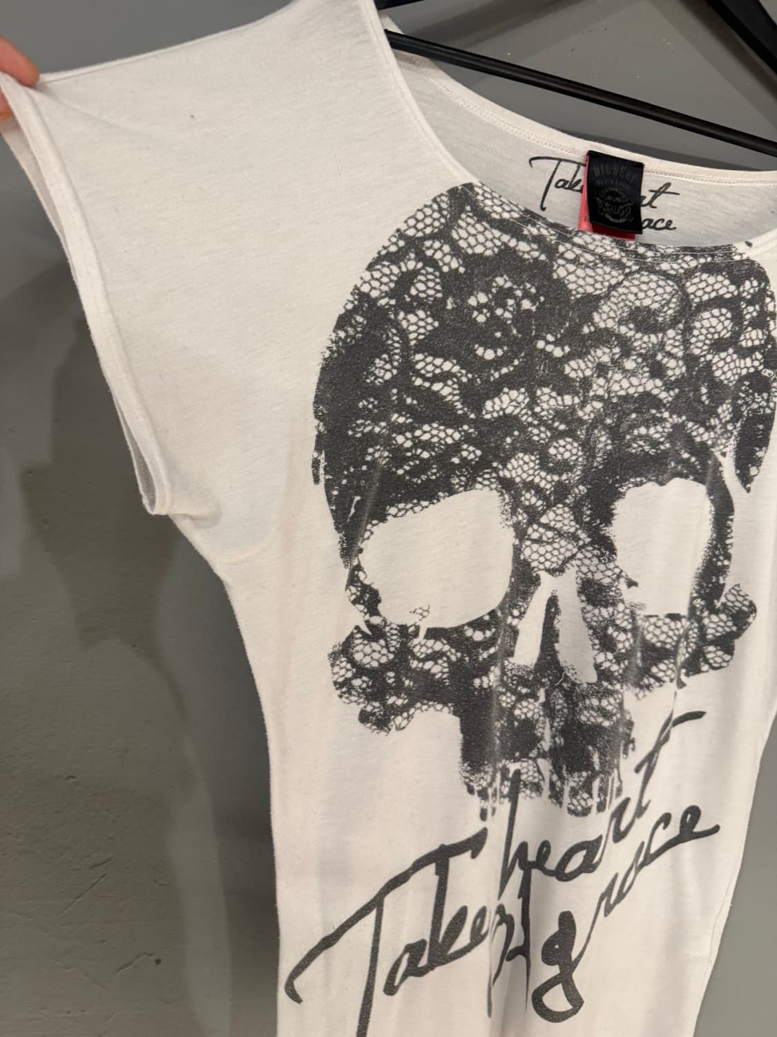 Dig deep lace skull off-shoulder top 상품이미지8