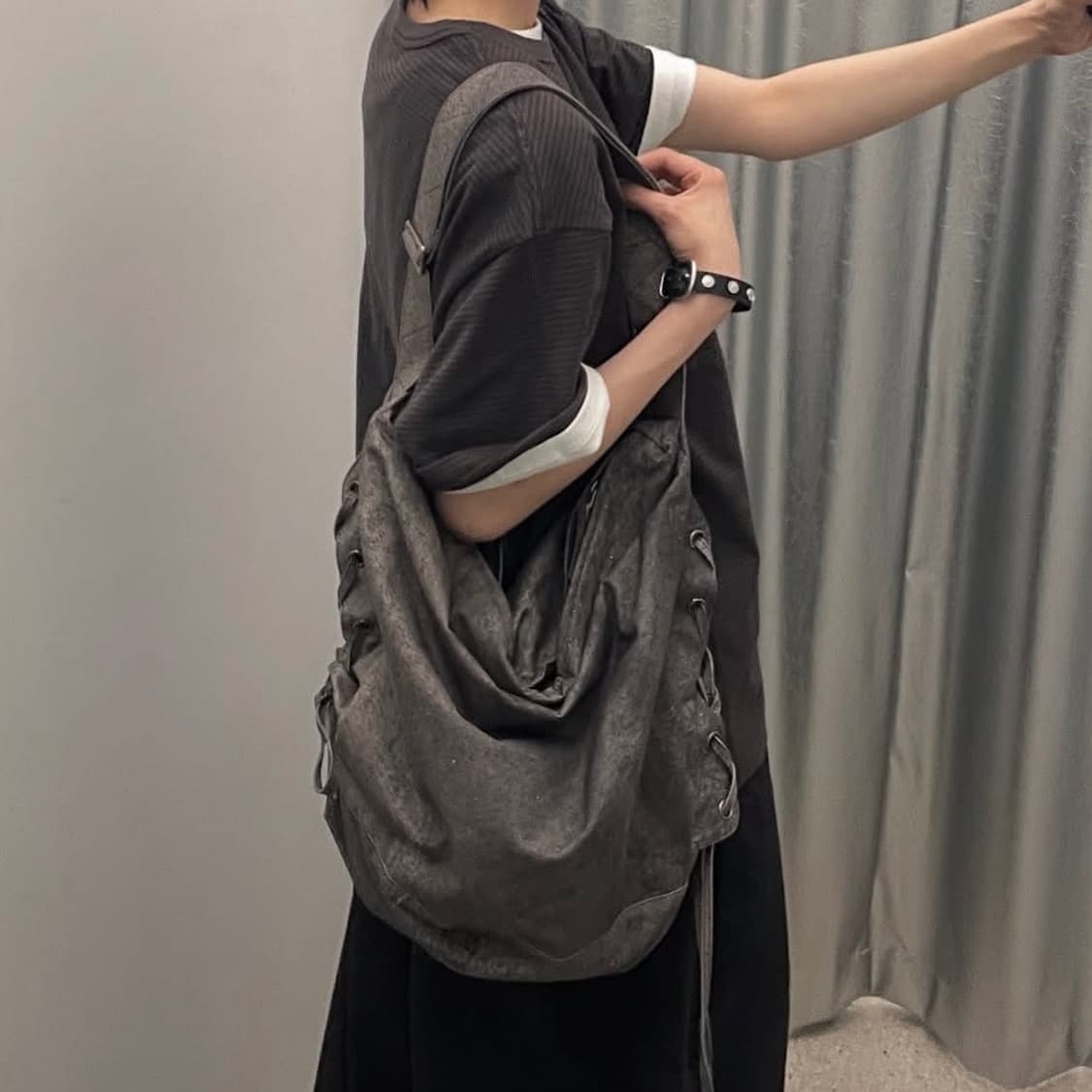 밀로 웨이브 로프 숄더 백 상품이미지1