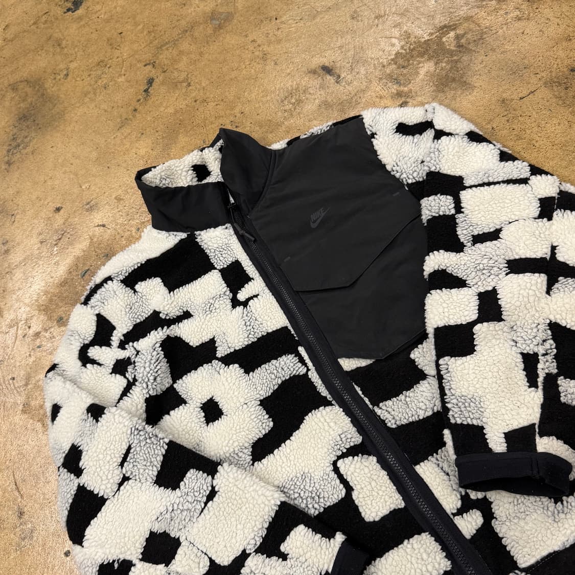 [정품/L] 나이키 테크팩 블랙 화이트 플리스 자켓 b18 상품이미지1