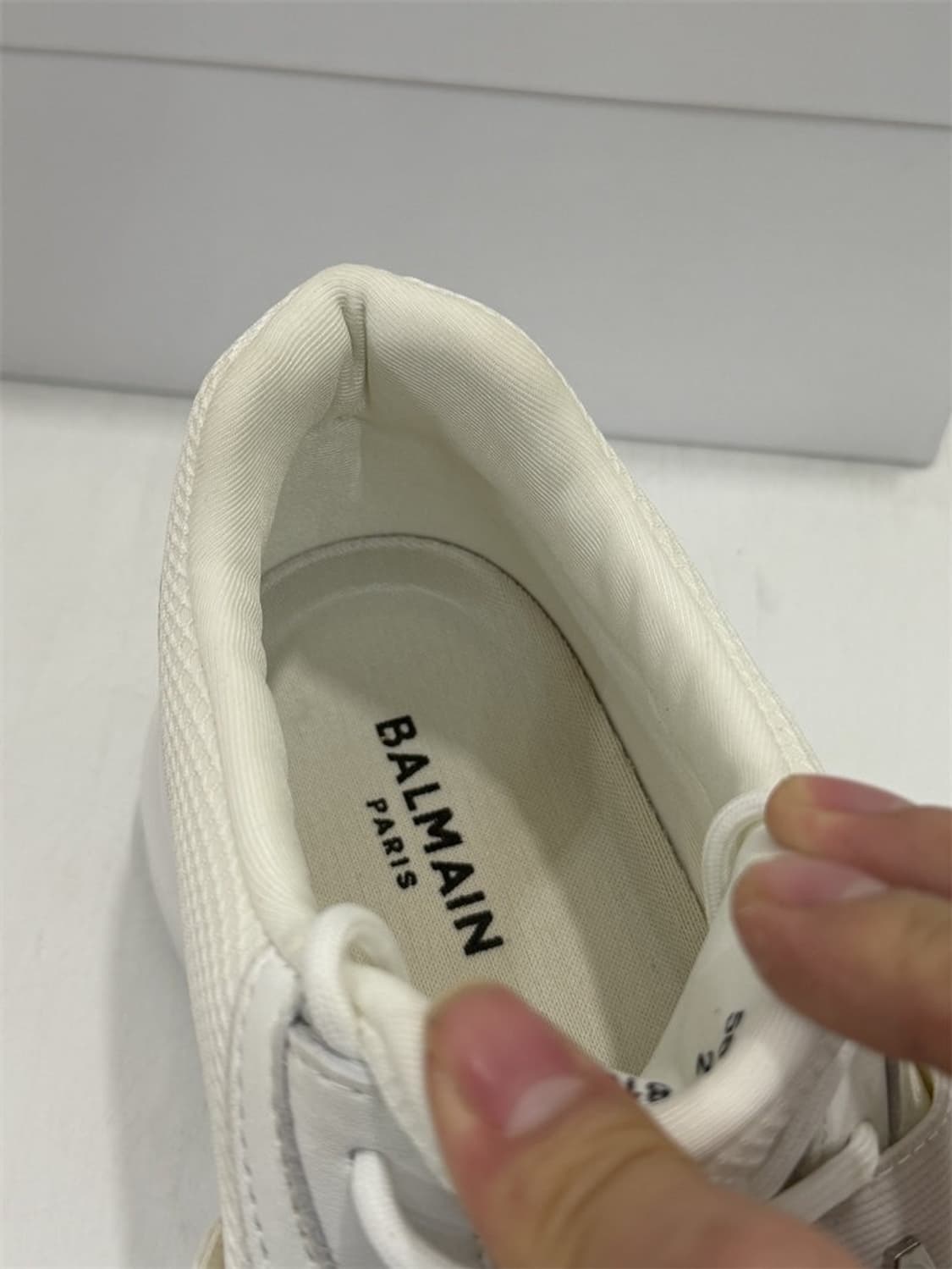 발망 (Balmain Paris)화이트 스니커즈 상품이미지6