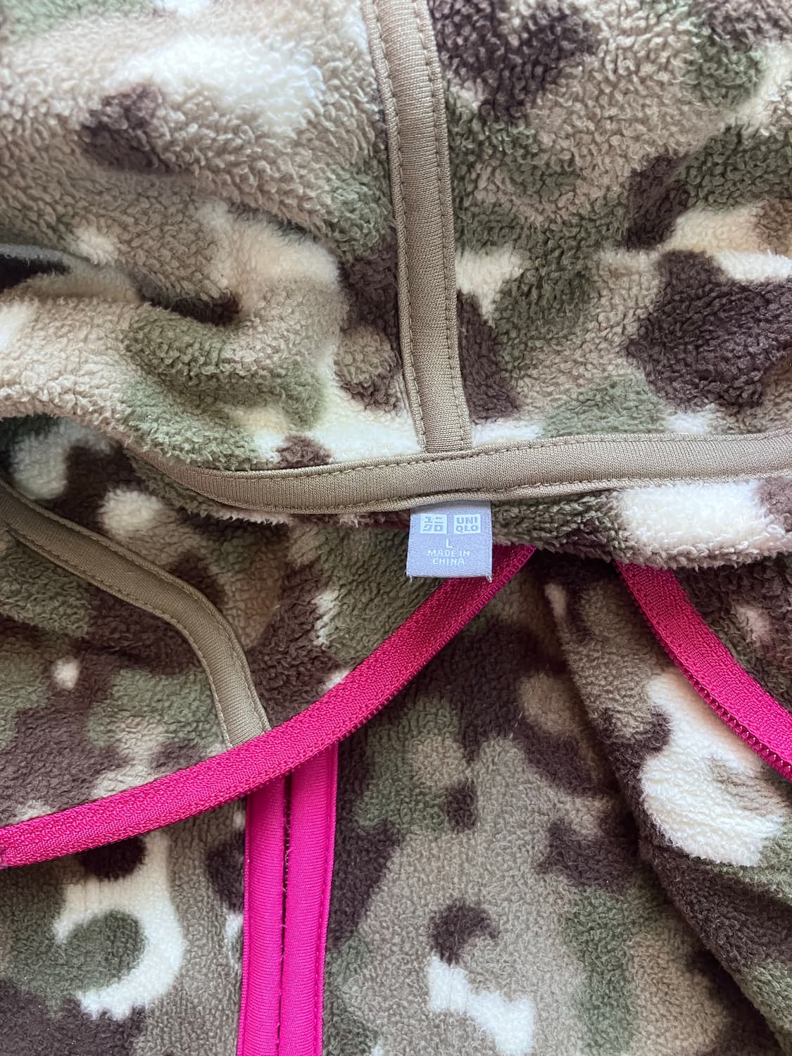 유니클로 카모 플리스 후드집업 상품이미지2