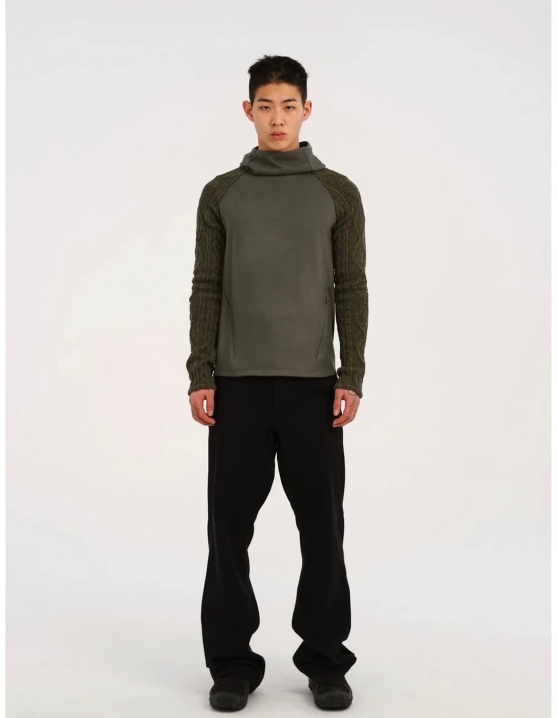 Hyein seo 혜인서 테크 울 후디 상품이미지1