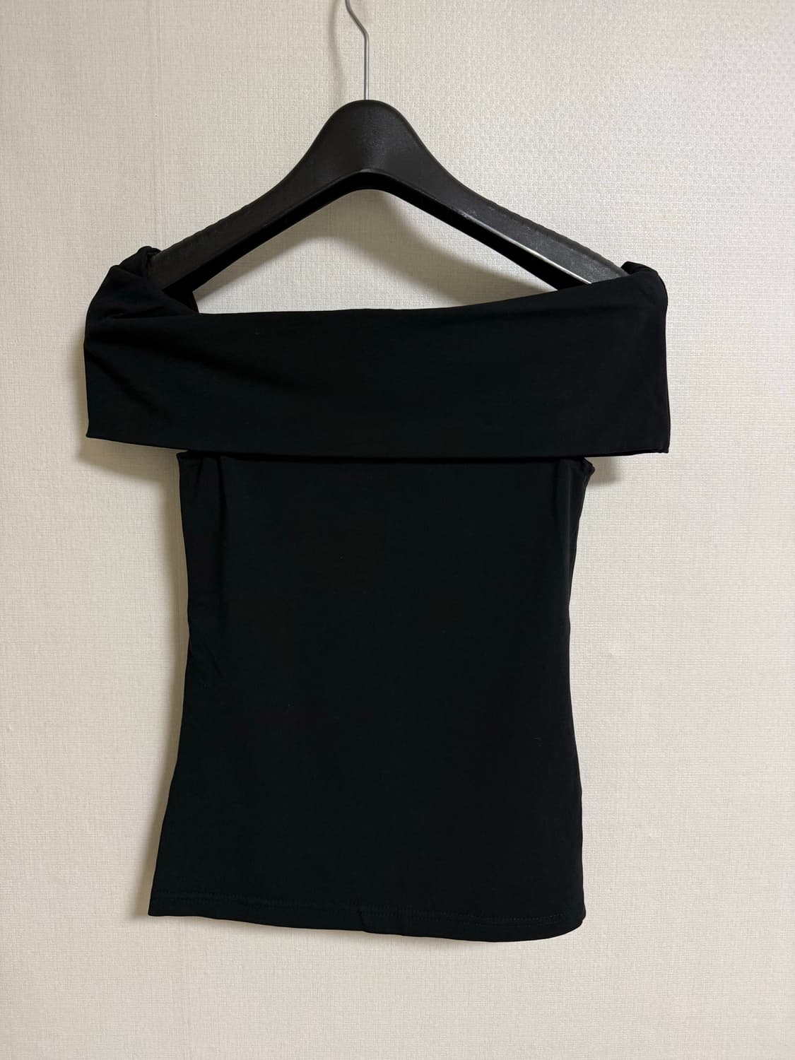 Inegi Embrace Off-Shoulder Top 상품이미지3