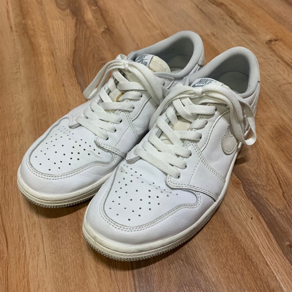 나이키 에어 조던 1 og 로우 뉴트럴그레이 275mm 상품이미지1