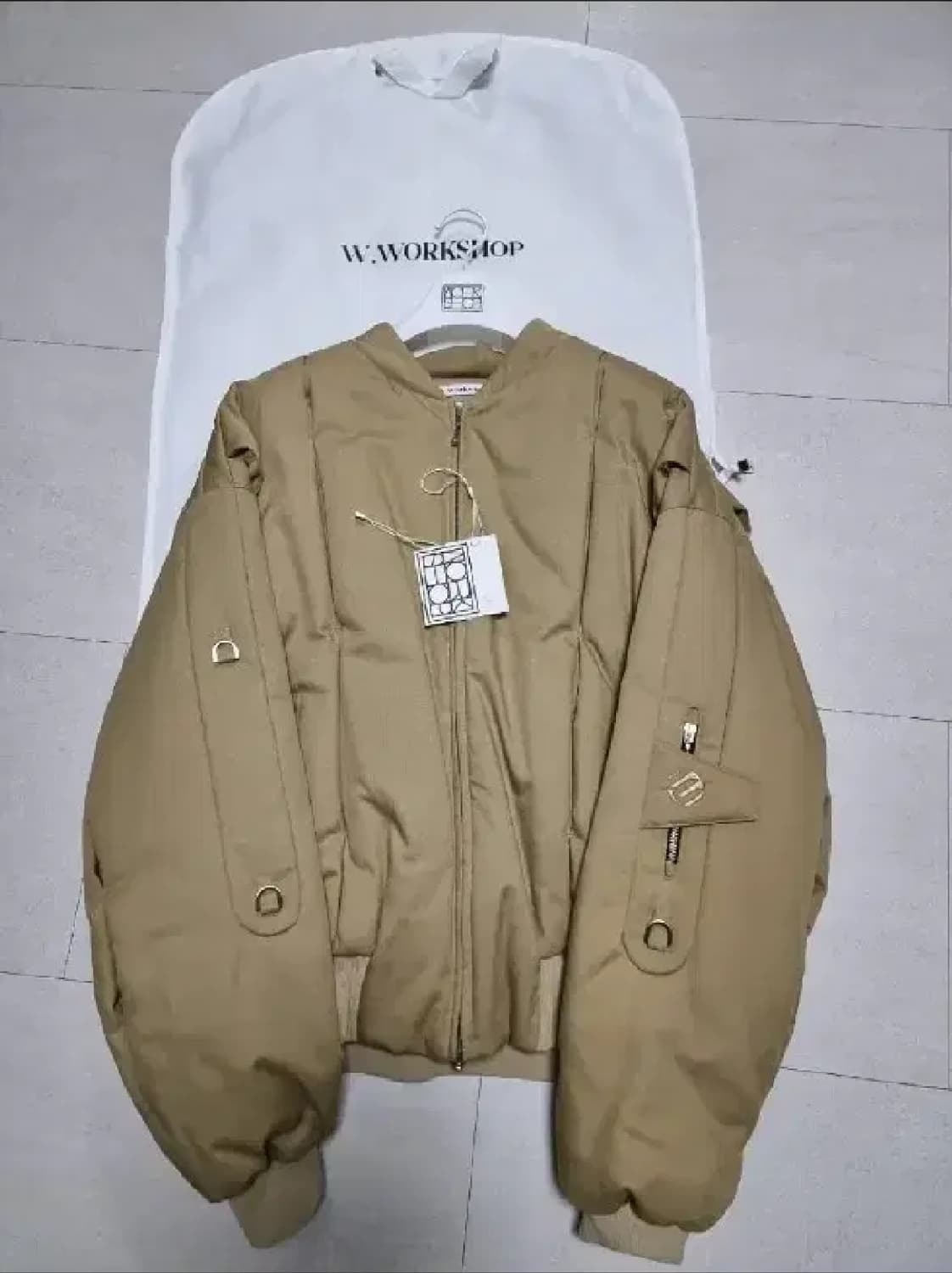 [2] wworkshop 스트럭처 패디드 봄버 베이지 더블유워크샵 상품이미지1